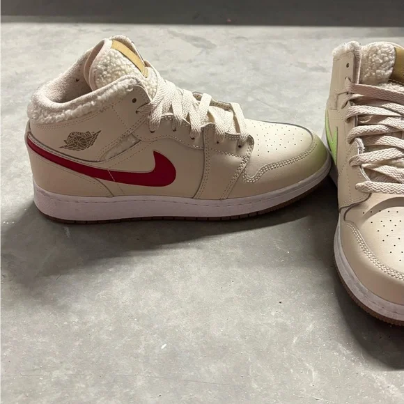 $250 Nike Air Jordan Mid Utility Fleece in Beige